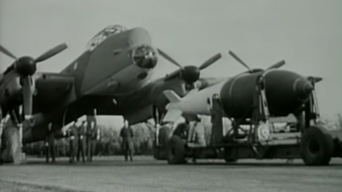 WWII Footage: 22,000-Lb Grand Slam Bombs Blast German Strongholds | Frontline Videos
