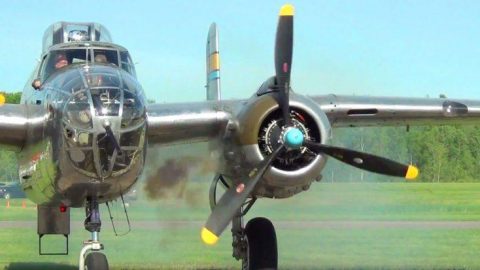 Loud B-25 Mitchell Smokey Engine Startup And Then Takes To The Skies | Frontline Videos
