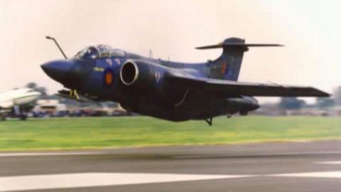 Final Flight Of The Legendary Blackburn Buccaneer | Frontline Videos