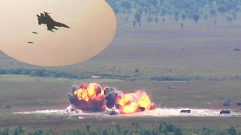 F-16 Unleashes 500-Pound Bombs On Heavy Vehicles – This Thing Is A Monster | Frontline Videos