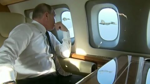 Vladimir Putin’s Priceless Reaction To Fighter Escort | Frontline Videos