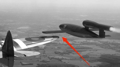 Spitfire Pilots Had An Amusing Method Of Intercepting Flying Bombs | Frontline Videos