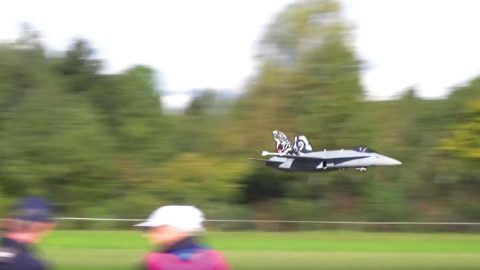 Guy Builds A Huge Rc F/A-18 And Flies The Smoothest Line Ever | Frontline Videos
