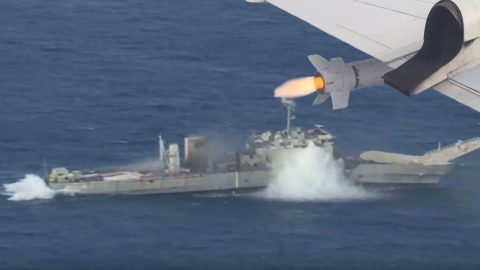 USS Racine Gets Torn Up By Rockets And Torpedoes- Awesome Firepower | Frontline Videos