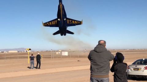 Folks Record The Best Blue Angel Takeoff Ever – Then Get Covered By Blinding Jet Wash | Frontline Videos