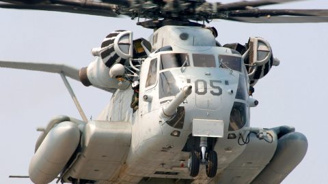 This Is The Most Aggressive CH-53 Takeoff You’ll Ever See | Frontline Videos