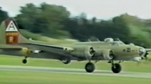 B-17 That Went Down In Connecticut Also Crashed At Beaver Co. Airport 1987 | Frontline Videos